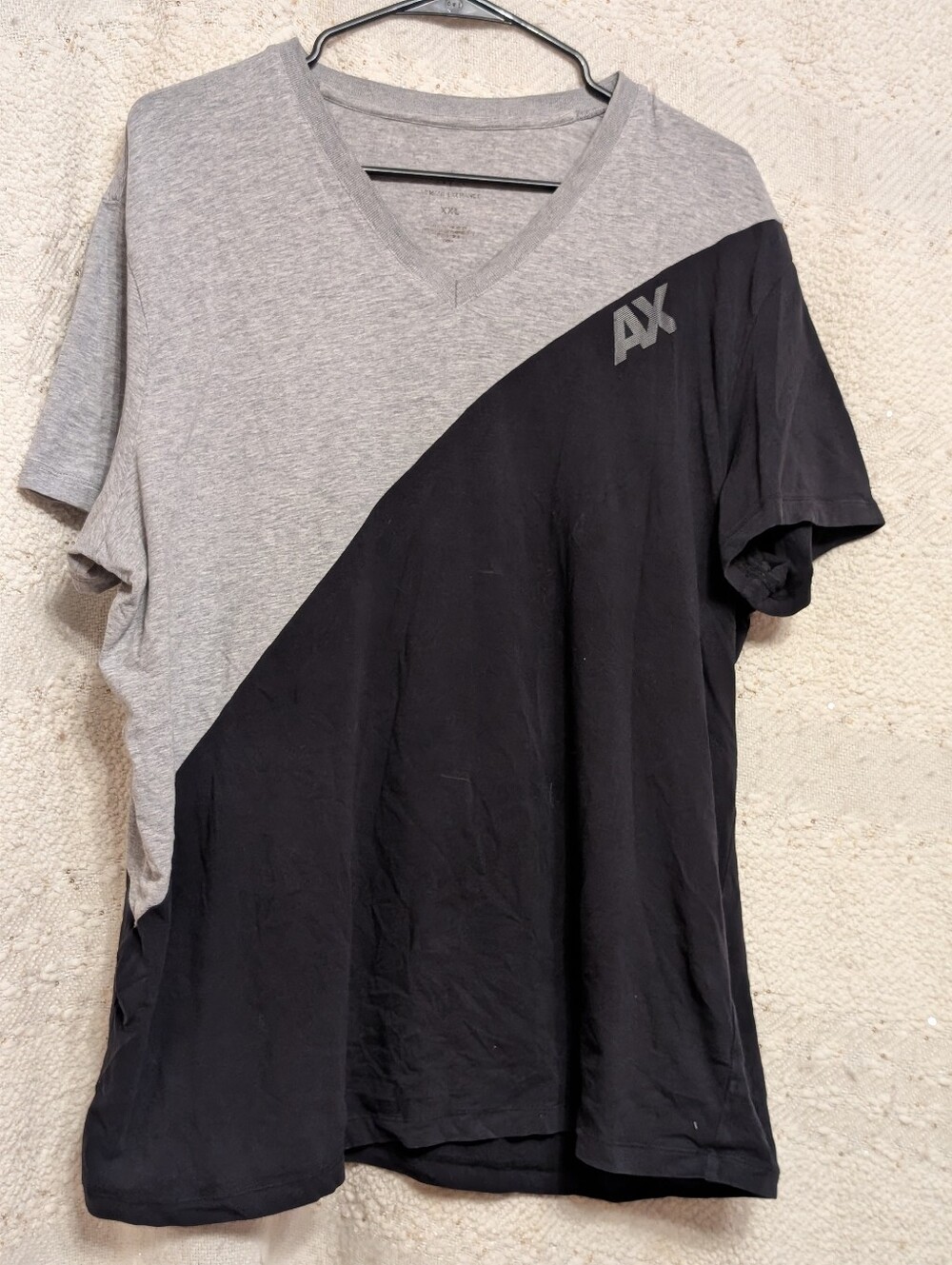 Armani Exchange Women's Colorblock AX Logo V-Neck Tee XXL Gray Black